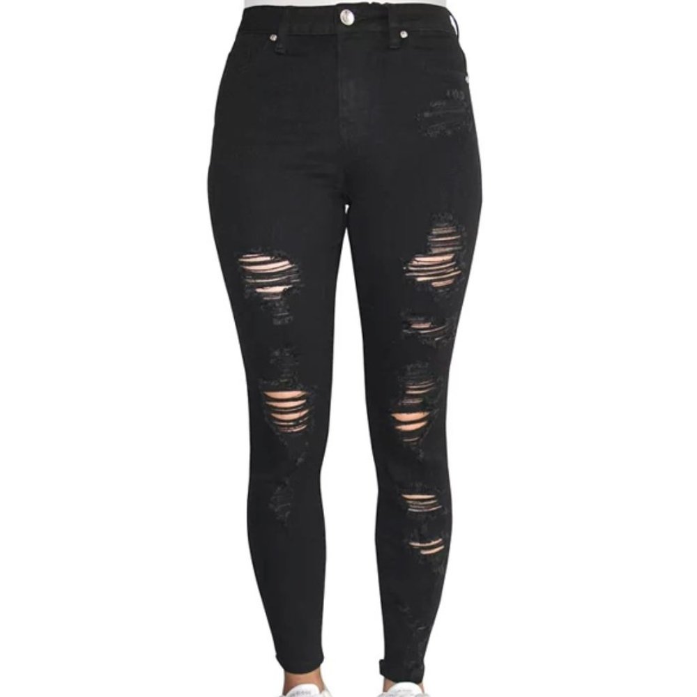 Almost Famous Vintage Mom Black Women's Ripped Jeans